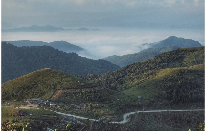 Những &quot;miền thảo nguyên xanh&quot; ở Việt Nam khiến du khách lưu luyến từ cái nhìn đầu tiên - Ảnh 8.