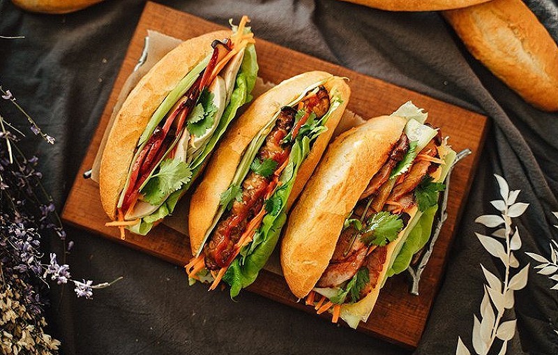 Bánh mì bao nhiêu calo? Ăn bánh mì có béo không?