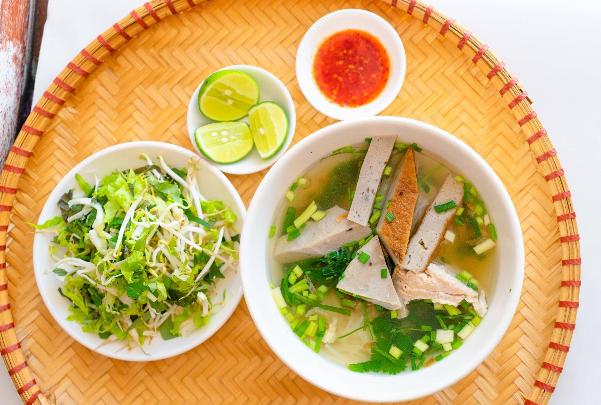 Bún cá Nha Trang - Cách nấu & gợi ý 7 quán ngon nổi tiếng