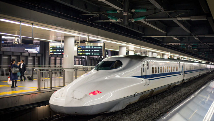 Tàu cao tốc Shinkansen tròn 60 tuổi của Nhật Bản “tiên phong” cho đường sắt thế giới