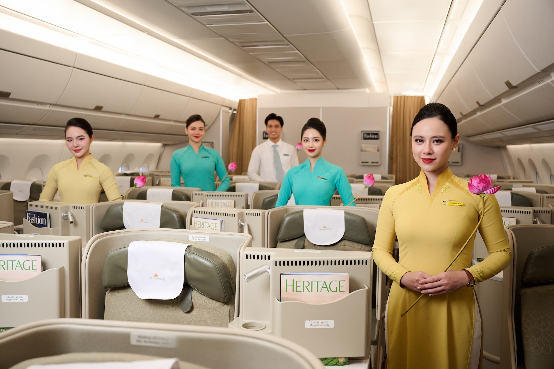 Vietnam Airlines được APEX vinh danh là “Hãng hàng không 5 sao xuất sắc” |  Đài Phát thanh và Truyền hình tỉnh Hòa Bình