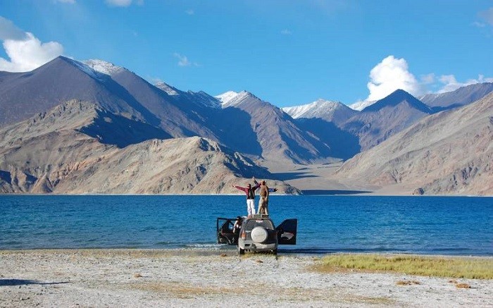 Hồ Pangong Tso - Viên ngọc bích tuyệt đẹp xứ Ladakh