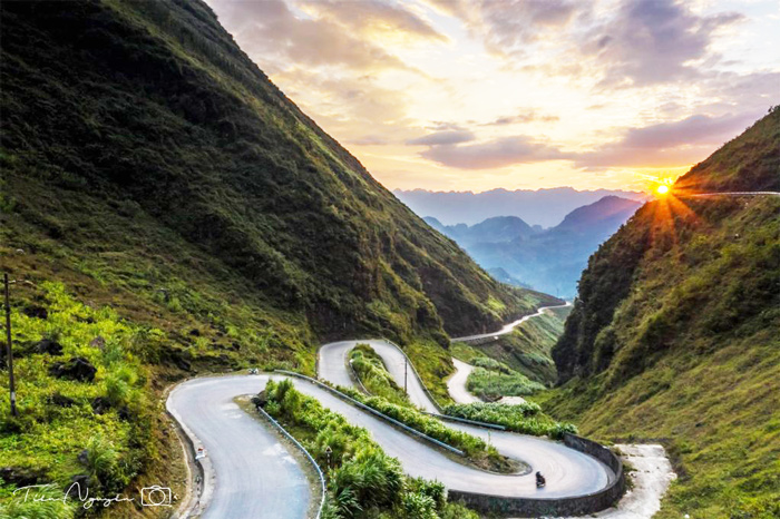 Mã Pí Lèng – vua của những cung đèo trên Hà Giang