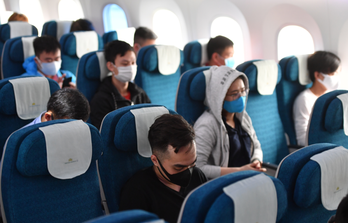 Vì sao không tự ý đổi chỗ trên máy bay?