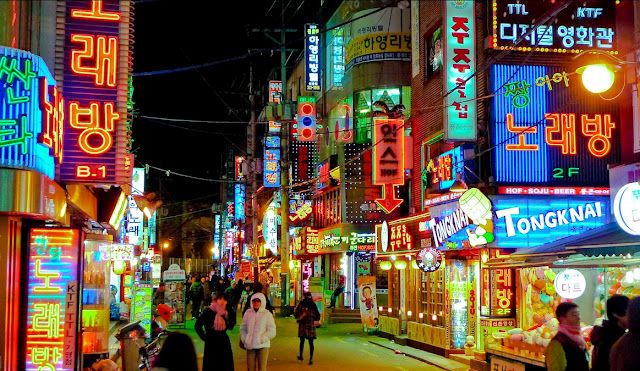 Itaewon at night. Seoul, S. Korea